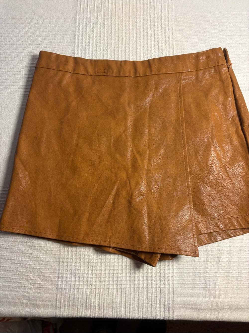 iris Faux Leather Skort in Cognac